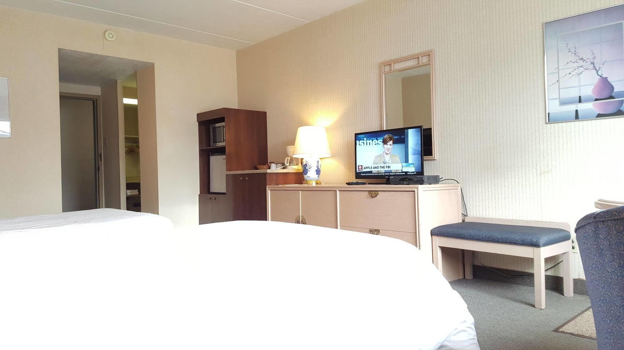 Hotel Motel Penn-Mass Trois-Rivières エクステリア 写真