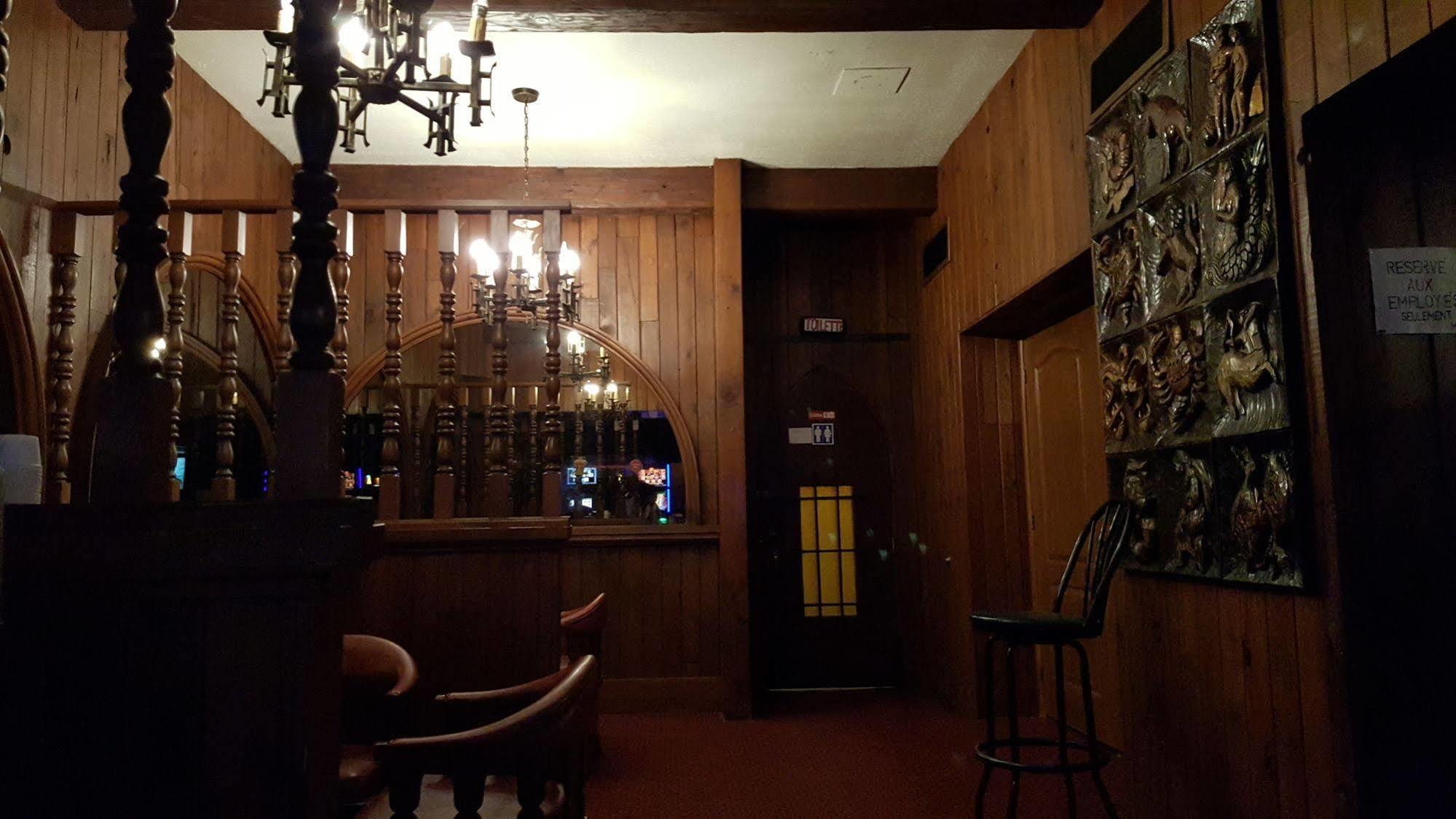 Hotel Motel Penn-Mass Trois-Rivières エクステリア 写真