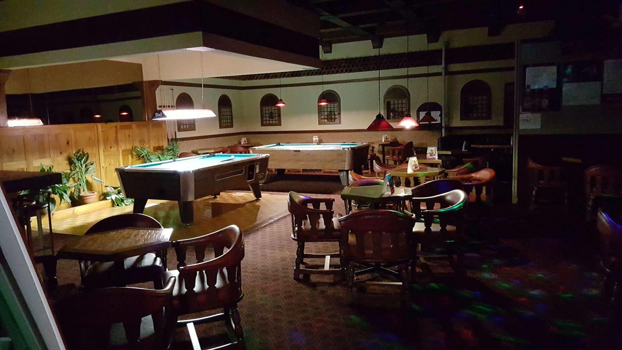 Hotel Motel Penn-Mass Trois-Rivières エクステリア 写真