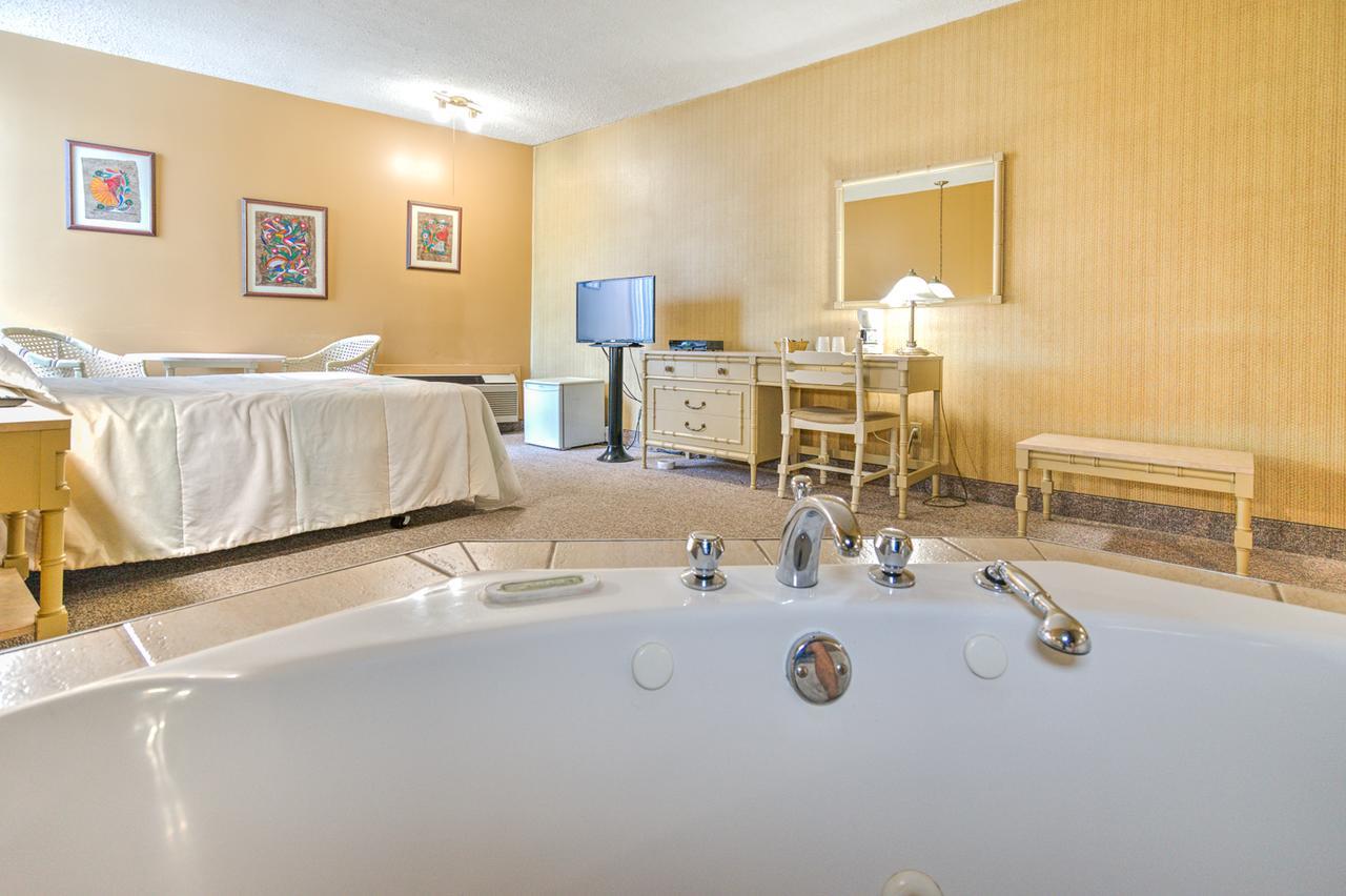 Hotel Motel Penn-Mass Trois-Rivières エクステリア 写真