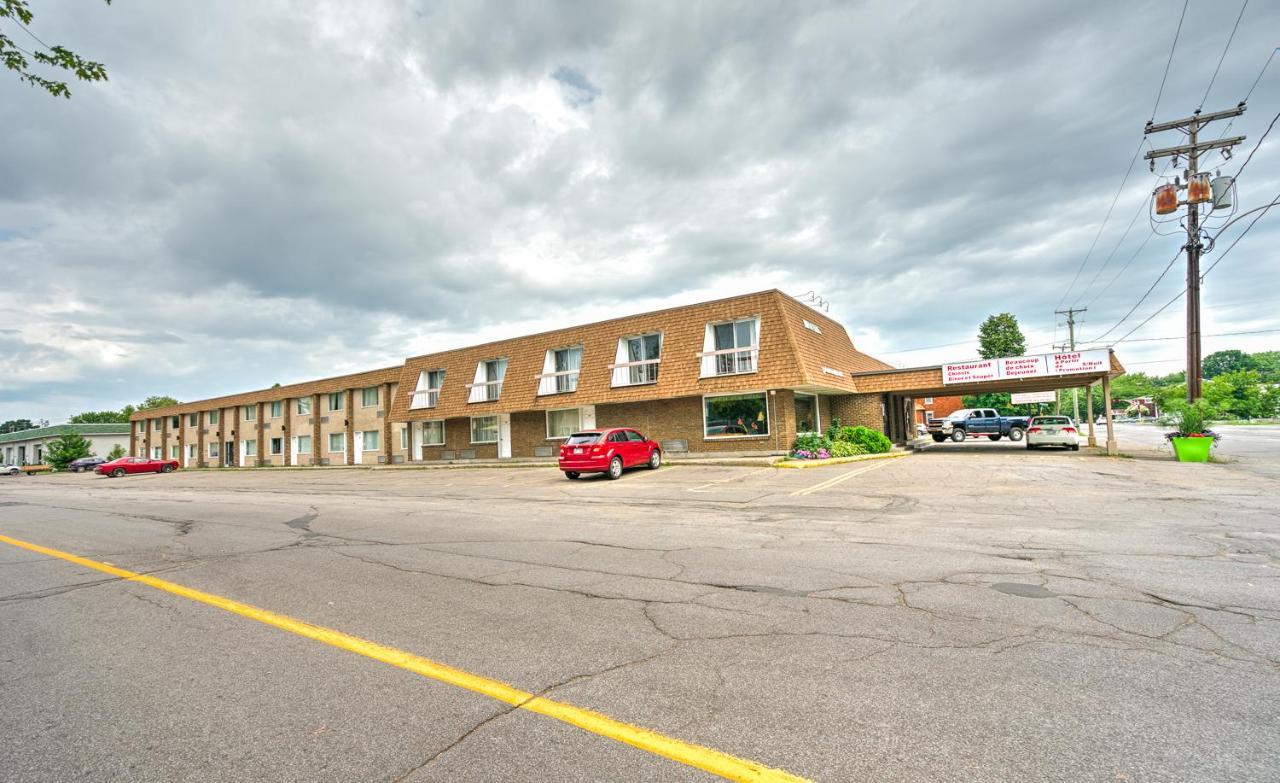 Hotel Motel Penn-Mass Trois-Rivières エクステリア 写真